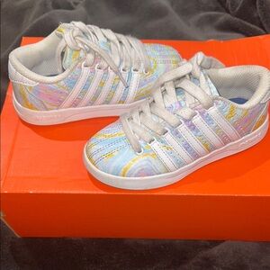 Kids K-Swiss Colorful Sneakers. Girls Size 11 Preloved but hardly worn!